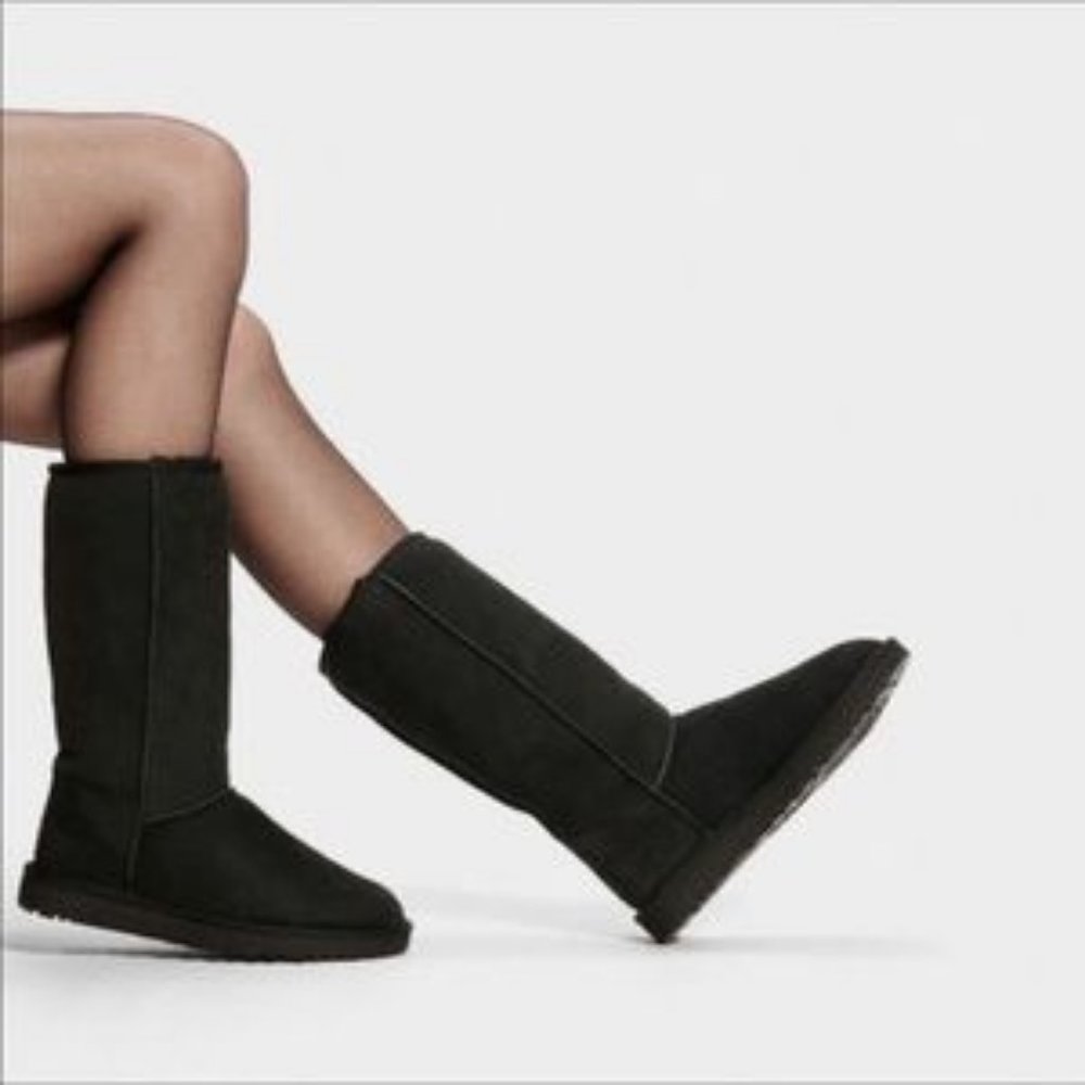 Womens UGG Australia S/N 1016224 Black Classic Tall Shearling Boots 6 *